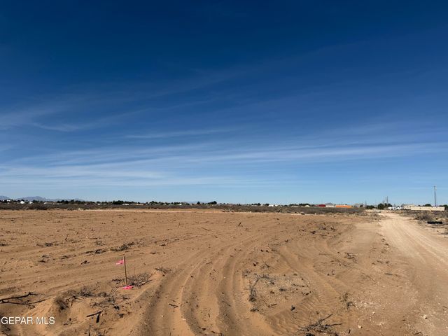 6 Fairfield Avenue, Horizon City, TX 79928