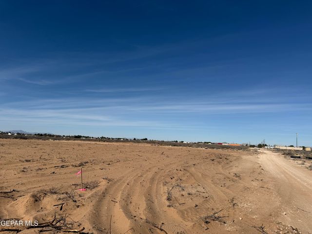 6 Fairfield Avenue, Horizon City, TX 79928