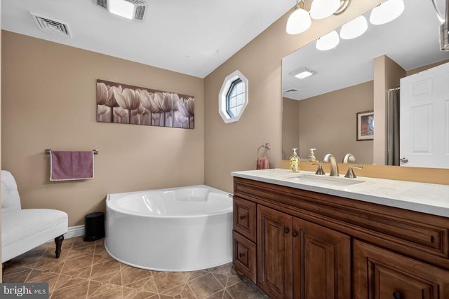 727 HURFFVILLE CROSSKEYS RD, Sewell, NJ 08080