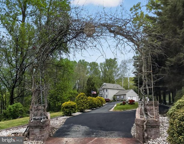 727 HURFFVILLE CROSSKEYS RD, Sewell, NJ 08080