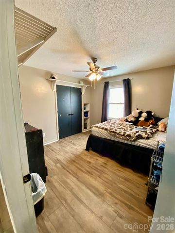 72 Pleasant Garden Drive, Taylorsville, NC 28681