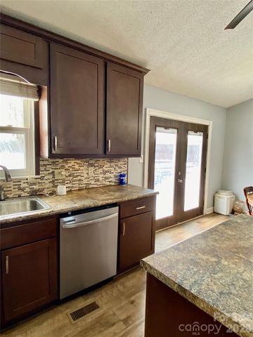 72 Pleasant Garden Drive, Taylorsville, NC 28681