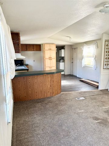 7227 Comanche Trail, Weatherford, TX 76087