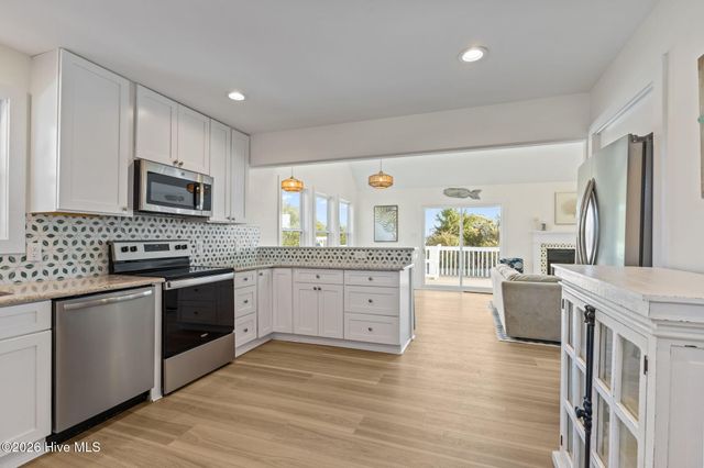 5423 Emerald Drive, Emerald Isle, NC 28594