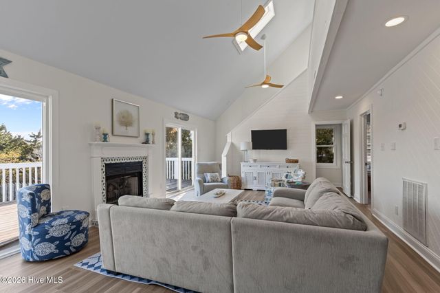 5423 Emerald Drive, Emerald Isle, NC 28594