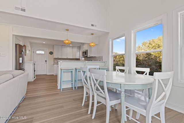 5423 Emerald Drive, Emerald Isle, NC 28594