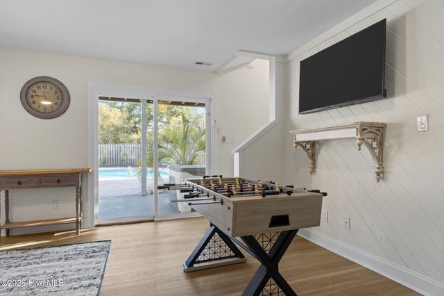 5423 Emerald Drive, Emerald Isle, NC 28594