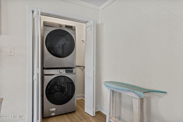 5423 Emerald Drive, Emerald Isle, NC 28594