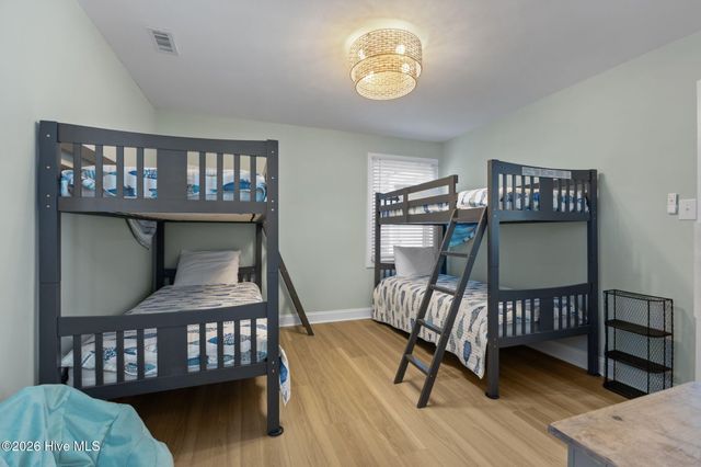 5423 Emerald Drive, Emerald Isle, NC 28594