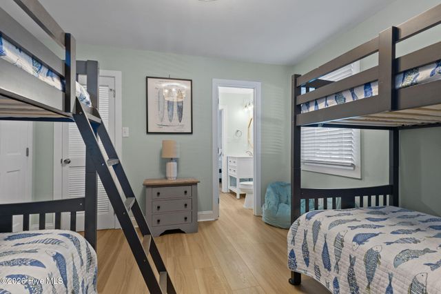 5423 Emerald Drive, Emerald Isle, NC 28594