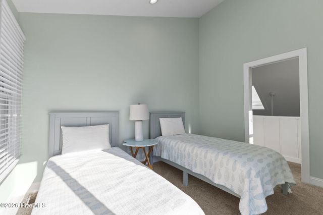 5423 Emerald Drive, Emerald Isle, NC 28594