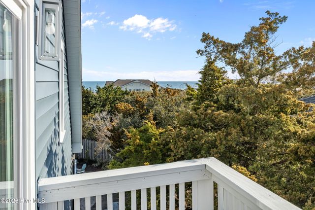 5423 Emerald Drive, Emerald Isle, NC 28594