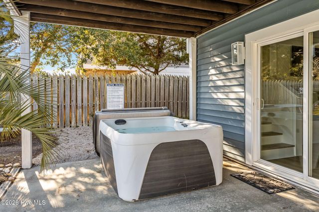 5423 Emerald Drive, Emerald Isle, NC 28594