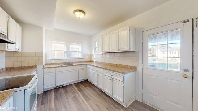 190 Euclid Avenue and Lot 186, Mount Clemens, MI 48043