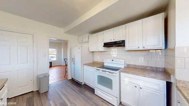 190 Euclid Avenue and Lot 186, Mount Clemens, MI 48043