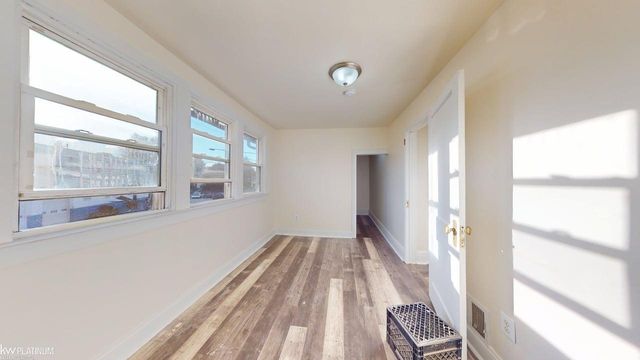 190 Euclid Avenue and Lot 186, Mount Clemens, MI 48043