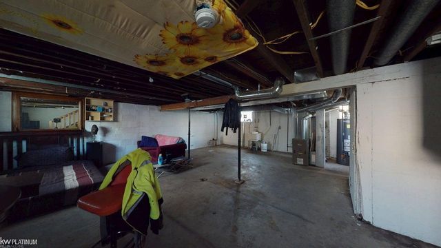 190 Euclid Avenue and Lot 186, Mount Clemens, MI 48043