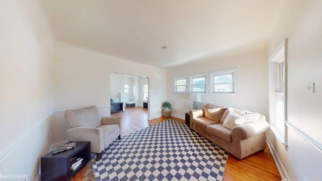 190 Euclid Avenue and Lot 186, Mount Clemens, MI 48043