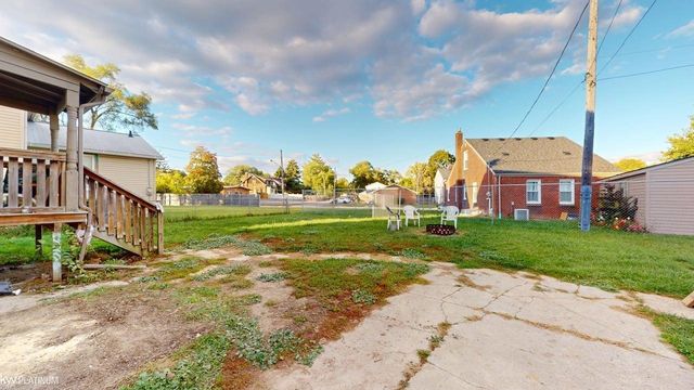 190 Euclid Avenue and Lot 186, Mount Clemens, MI 48043