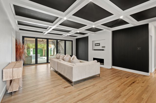 7621 Cedar Elm Drive, Irving, TX 75063