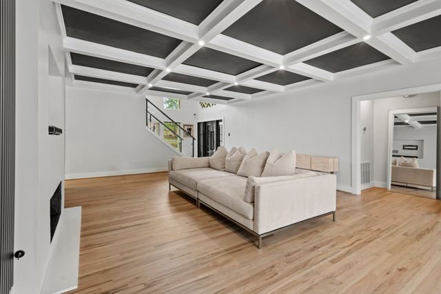 7621 Cedar Elm Drive, Irving, TX 75063