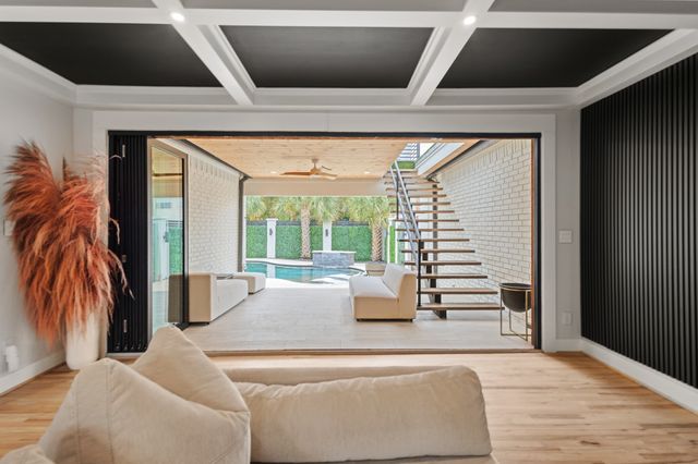 7621 Cedar Elm Drive, Irving, TX 75063