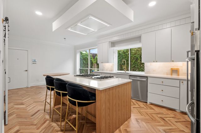 7621 Cedar Elm Drive, Irving, TX 75063