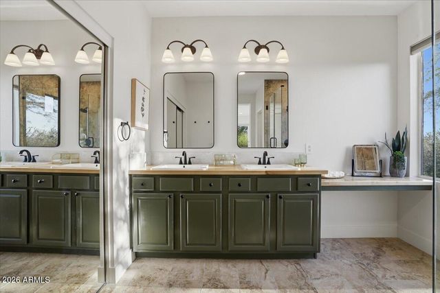 40816 N UNION Trail, Anthem, AZ 85086