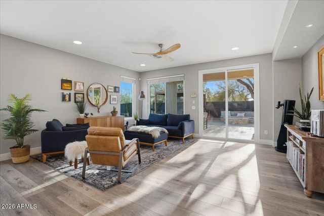 40816 N UNION Trail, Anthem, AZ 85086