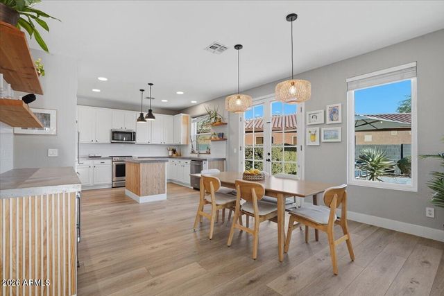 40816 N UNION Trail, Anthem, AZ 85086