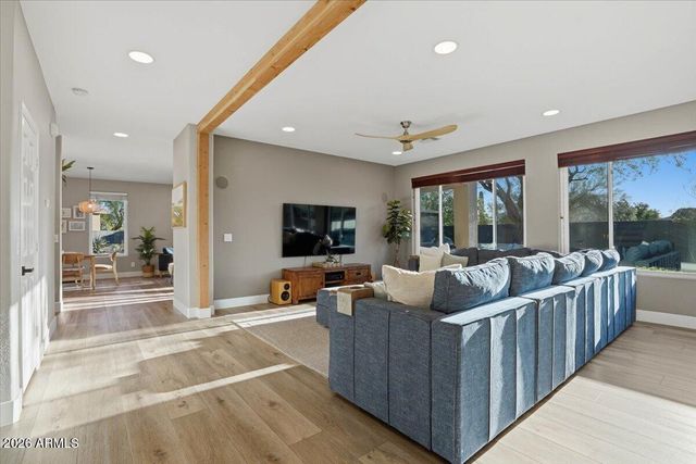 40816 N UNION Trail, Anthem, AZ 85086