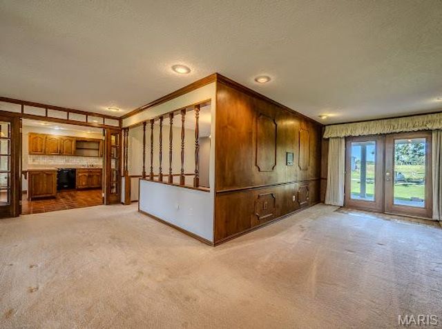 20325 SOUTH HWY 5, Lebanon, MO 65536