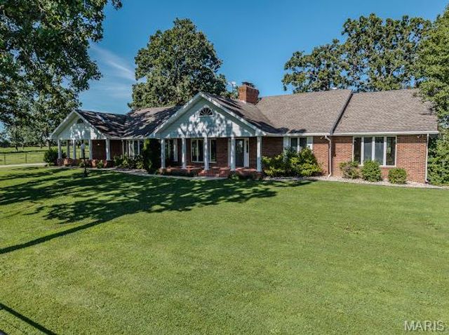 20325 SOUTH HWY 5, Lebanon, MO 65536