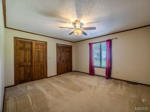 20325 SOUTH HWY 5, Lebanon, MO 65536