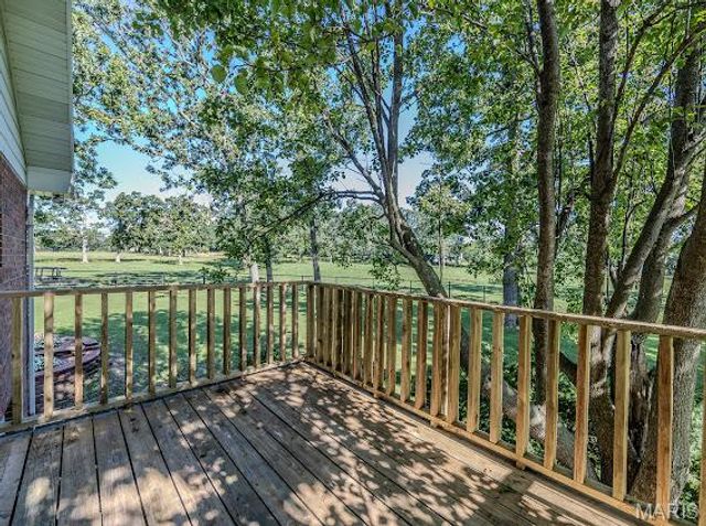 20325 SOUTH HWY 5, Lebanon, MO 65536