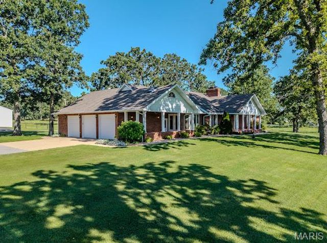 20325 SOUTH HWY 5, Lebanon, MO 65536