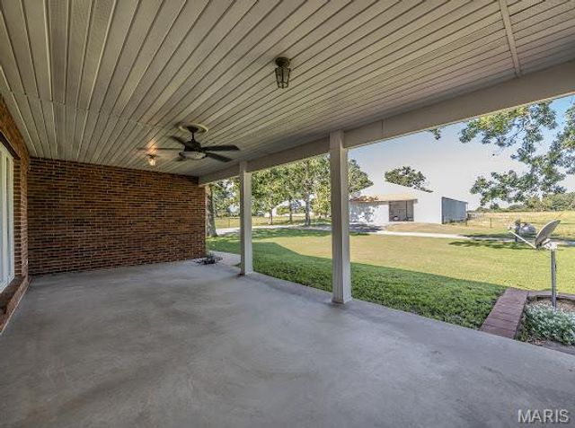 20325 SOUTH HWY 5, Lebanon, MO 65536