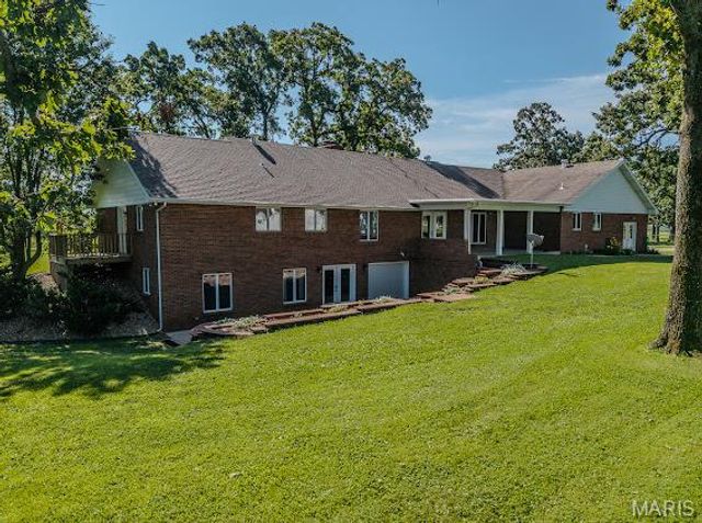 20325 SOUTH HWY 5, Lebanon, MO 65536