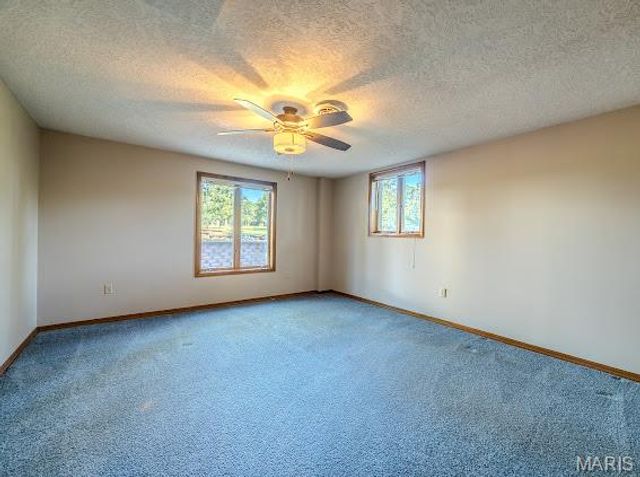 20325 SOUTH HWY 5, Lebanon, MO 65536