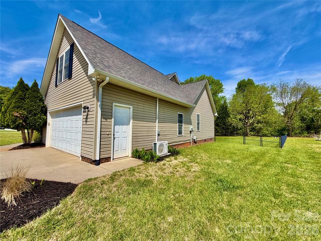 1070 Lucky Lane, Salisbury, NC 28146