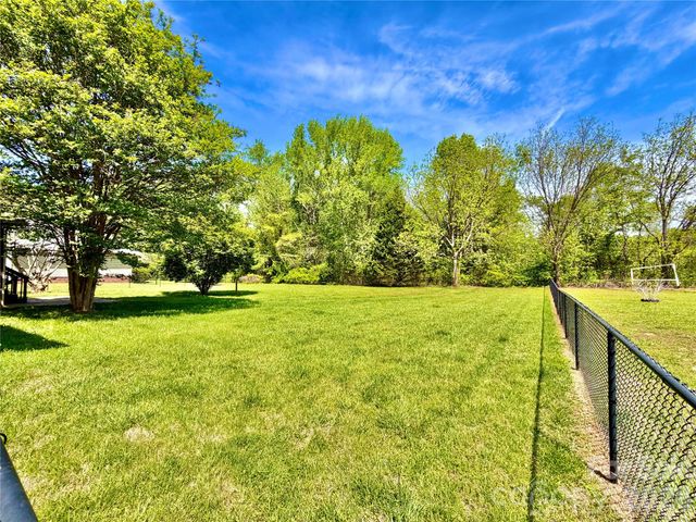 1070 Lucky Lane, Salisbury, NC 28146