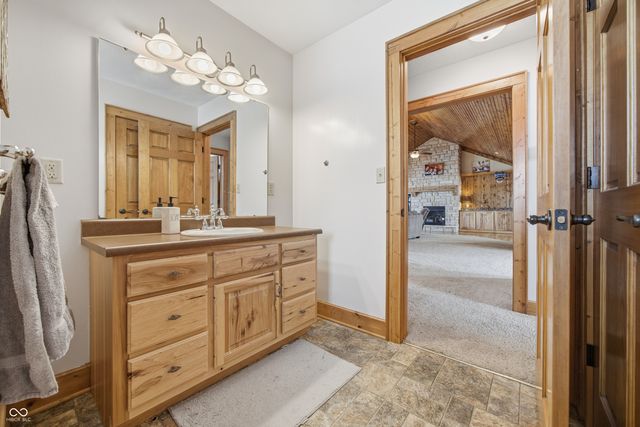 872 S Colorado Street, Rushville, IN 46173