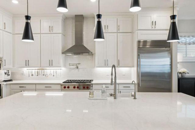 225 Anglin Walk, Alpharetta, GA 30009