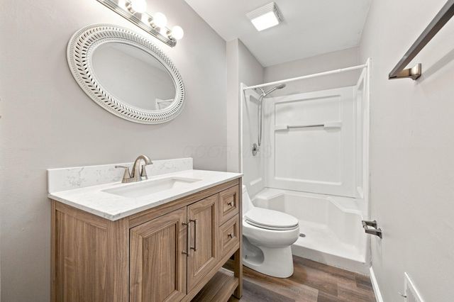 5538 Brackenridge Avenue, L-10, Columbus, OH 43228