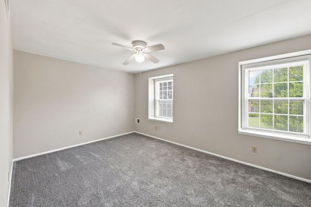 5538 Brackenridge Avenue, L-10, Columbus, OH 43228