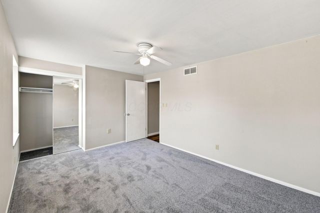 5538 Brackenridge Avenue, L-10, Columbus, OH 43228
