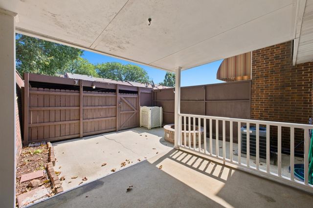 5538 Brackenridge Avenue, L-10, Columbus, OH 43228
