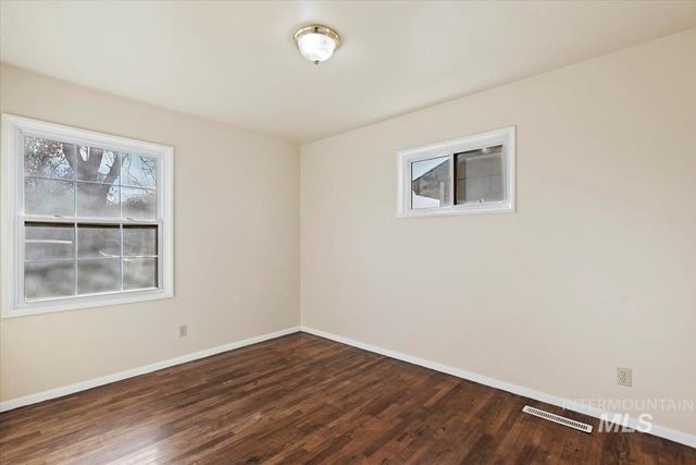 112 Palo Alto Drive, Caldwell, ID 83605