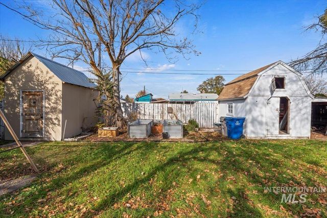 112 Palo Alto Drive, Caldwell, ID 83605