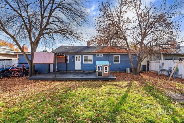 112 Palo Alto Drive, Caldwell, ID 83605